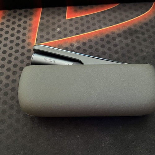 Iqos Iluma like new