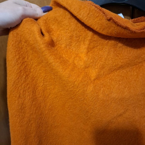 Woolen sweater orange like new, size S