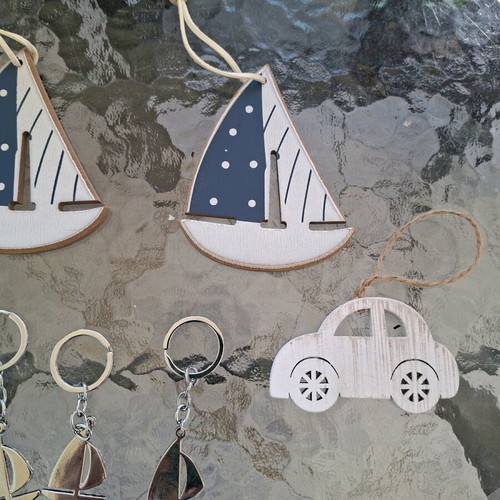 Wooden-metal decorative items like new, set of 7 pieces