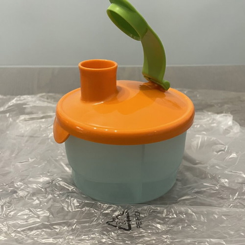 Tupperware baby food container with three compartments