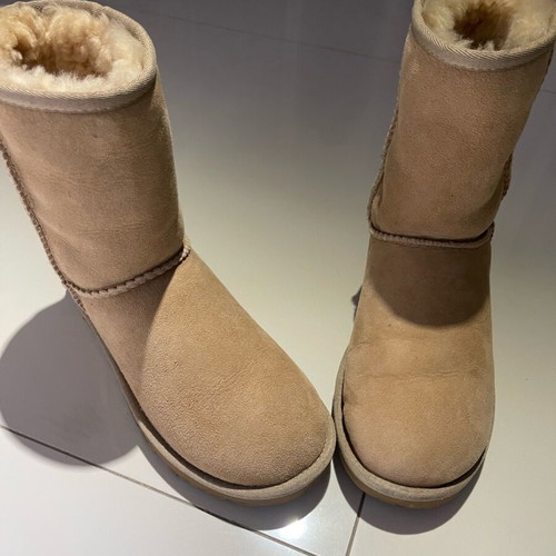 Ugg Australia μπότες μπεζ, καινούργιες, μέγεθος 37