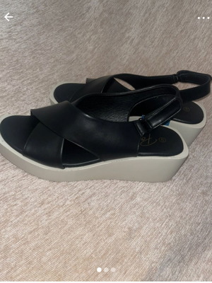 Platform sandals black and white new, size 41