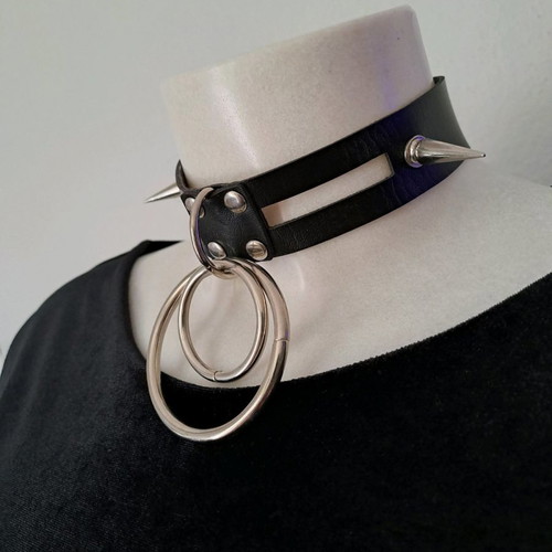 Choker double new with two rings and steel spikes