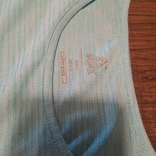 Dry Fit Peak women's t-shirt, size L