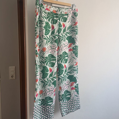 Devotion silk-like tropical print summer pants like new