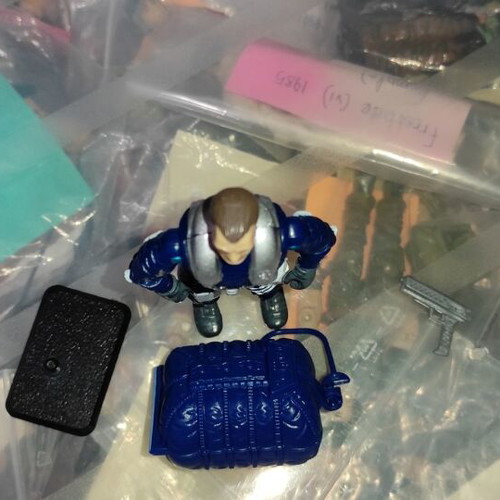 G.I.JOE Skydive (v1) (Sky Patrol) figure used with missing accessories