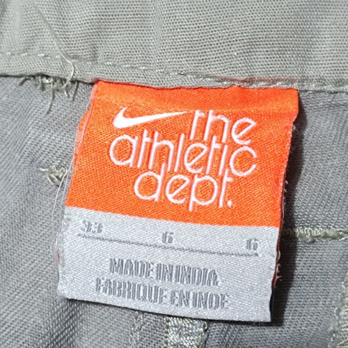 Nike Vintage Cargo Shorts Y2K The Athletic Dept. size Large 32 like new