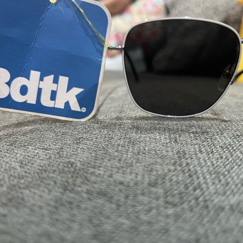 Body talk sunglasses new with minor frame defect