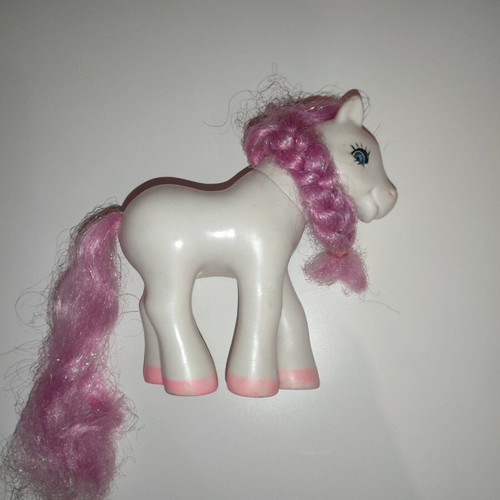 Gi-Go Tootsie Pose pony used, white and pink