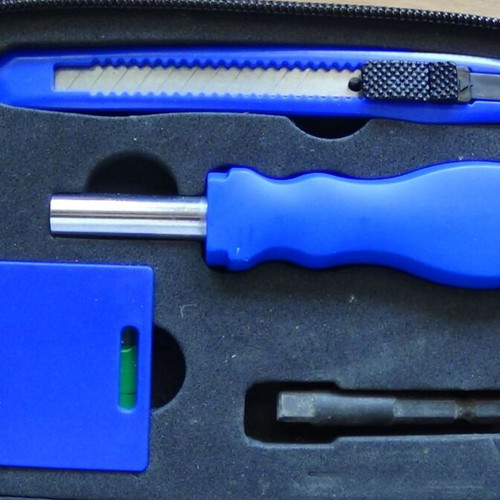 Tool set 25 pieces like new in practical case