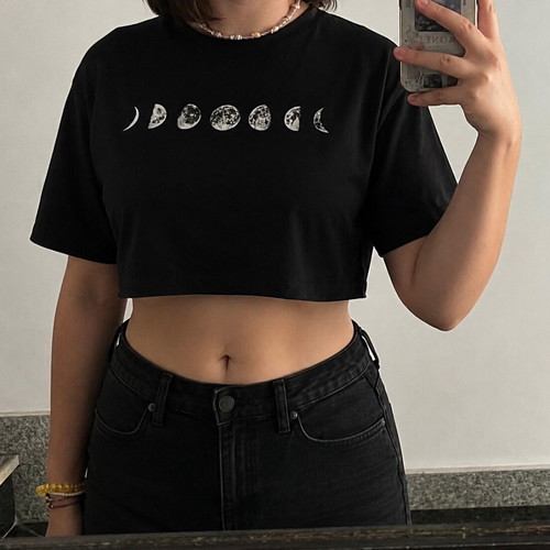 Boxy Cropped T-Shirt with Moon Design like new