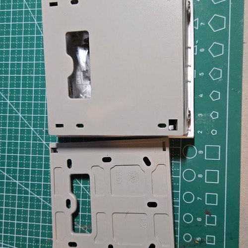 Siemens RAA30.16/GR room thermostat new with box and manual