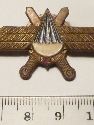 Military badge with enamel and screw circa 1960, like new, parachute troops