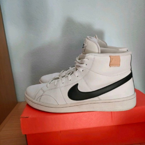 Nike Sneaker Court Mid μεταχειρισμένο, νούμερο 45, μαύρο και άσπρο