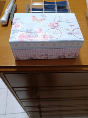 Κοσμηματοθήκη οικολογική χάρτινη σαν καινούργιο