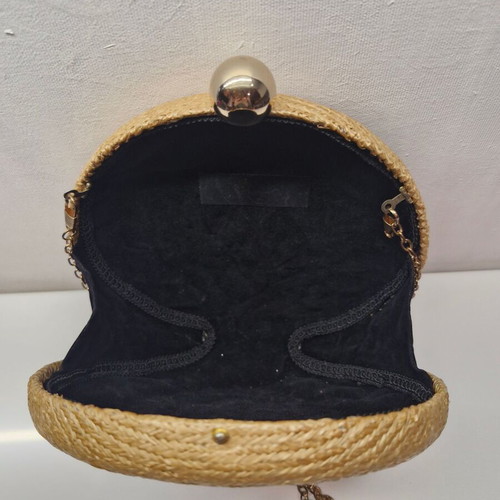 4queens round shoulder bag new, gold color