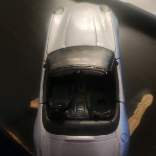 BMW 1999 Z8 1/32 SS 5741 toy car used, broken seat
