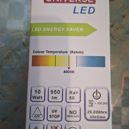 Universe LED bulbs new, pack of 3