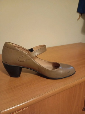Mikaela women's leather shoes used, size 38, beige