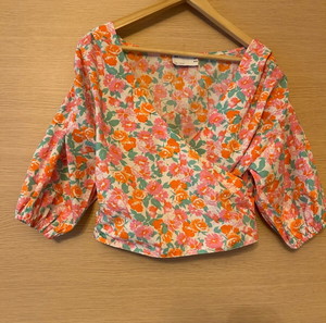 asos design crop μπλουζακι
