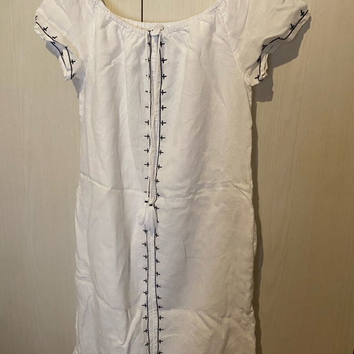 Linen women's dresses like new, white with pockets and brown