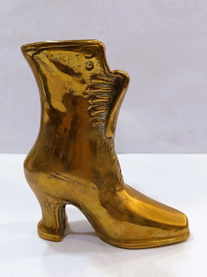 Βικτωριανό διακοσμητικό μποτάκι από μασίφ ορείχαλκο σαν καινούργιο