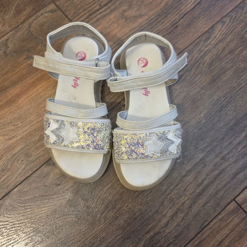 Children's sandals size 29, white