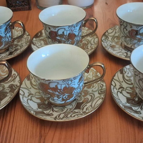 Set of 6 vintage porcelain tea-coffee cups like new, white with gold