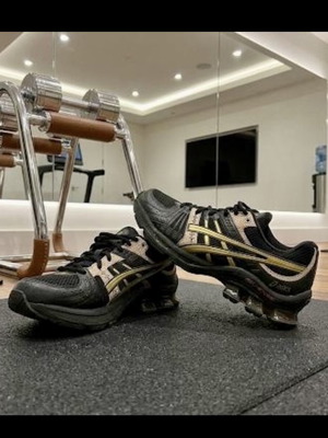 Asics Gel-Kinsei OG sneakers new, size US 9 EU 42.5
