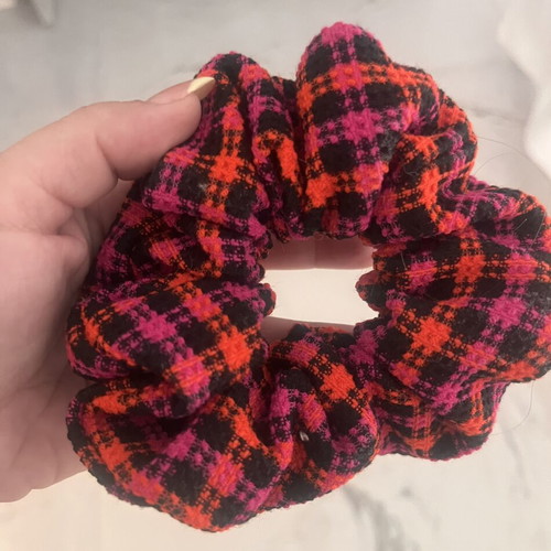 As Deolindas blazer and pants set used, small, colorful plaid