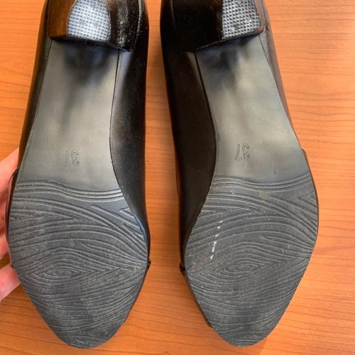 Women's leather peep toe pumps used, size 37, black