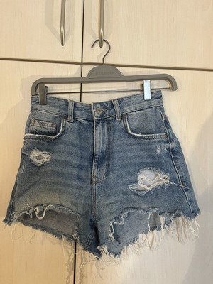 Bershka μπλε τζιν σορτς μεταχειρισμένα, ψηλό μέσο, μέγεθος XS