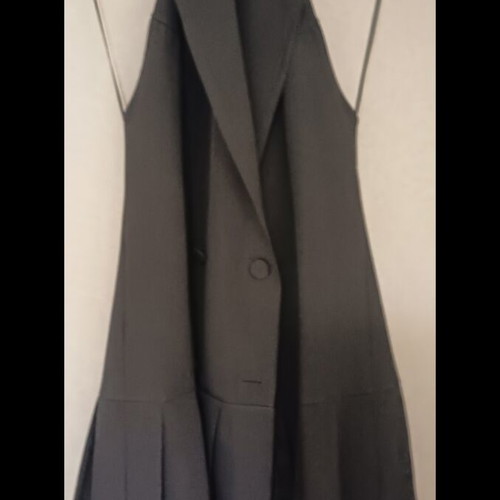 Pleated Backless Vest Dress like new, black, one size