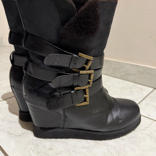 Women's boots used, size 41, black with inner fur