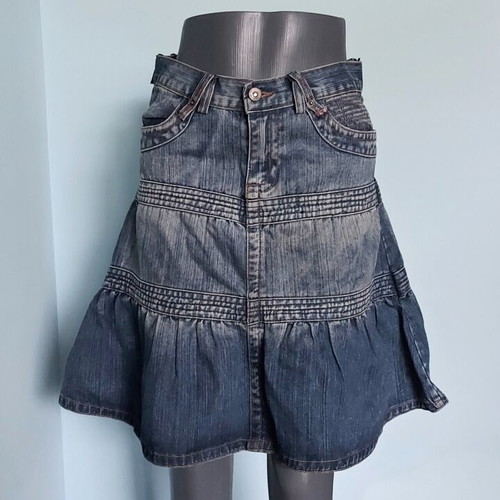 Дънкова пола Denim Kiss & Co с волани като нова