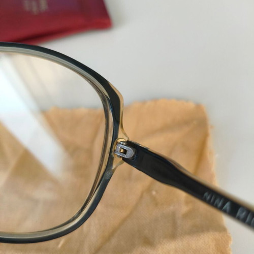 Nina Ricci Vintage 1970s Handmade Glasses like new, black and gold