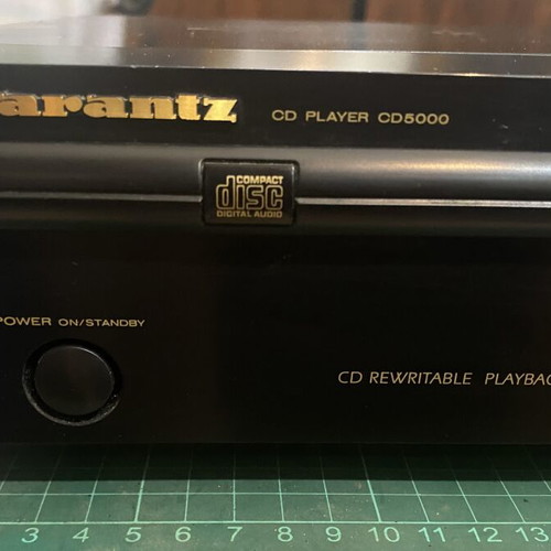Marantz CD5000 CD player with CD Text and digital out