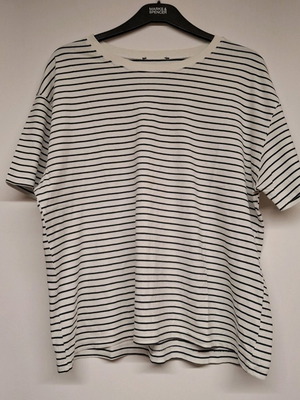 T-shirt striped black and white Zara like new