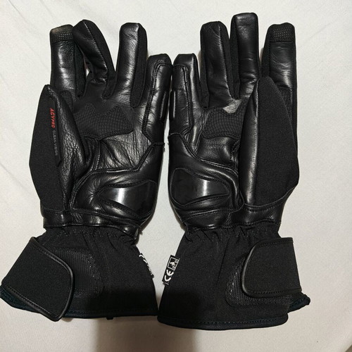 Agvpro motorcycle gloves Large like new, waterproof with protections