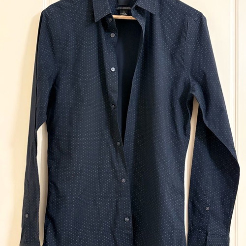 h&m blue dress shirt Everlane Organic Short Sleeve Oxford Shirt In Light Blue, Size XS, Cotton