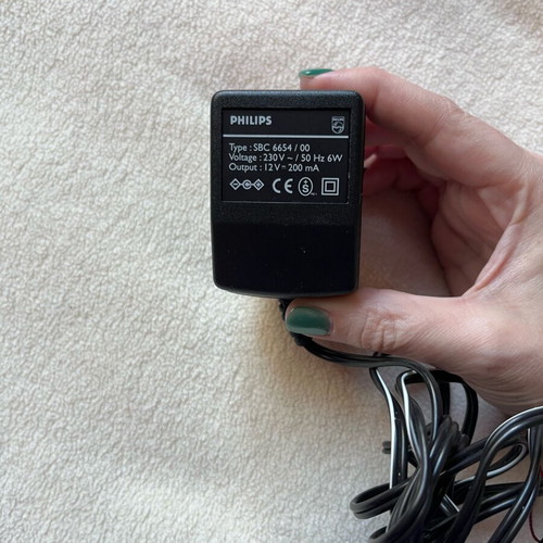 Philips charger like new