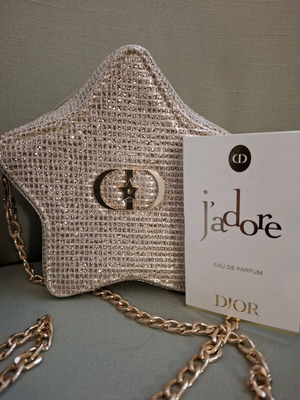 Dior crossbody bag new, gold star design with chain strap