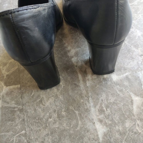 Γόβες από γνήσιο δέρμα σαν καινούργιες, μαύρες, νούμερο 39