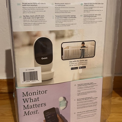 Owlet Dream Duo Smart Baby Monitor with Dream Sock like new