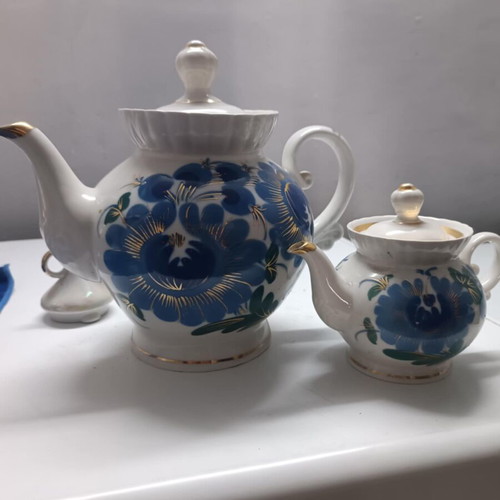 Vintage Russian porcelain teapots like new, set of 2