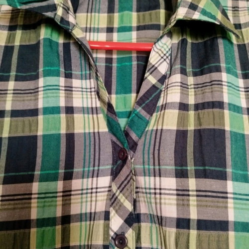 Women's shirt like new, sizes M and L