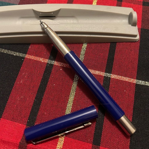 Parker roller ball new, medium, blue-royal with silver details