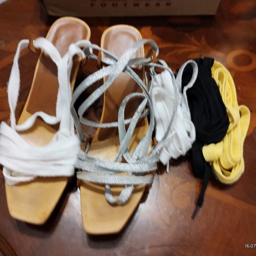 38, Replay platform sandals or clogs in very good condition, with a heel height of 8 cm.