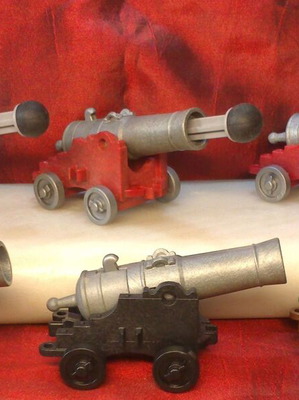 Playmobil 6 cannons like new