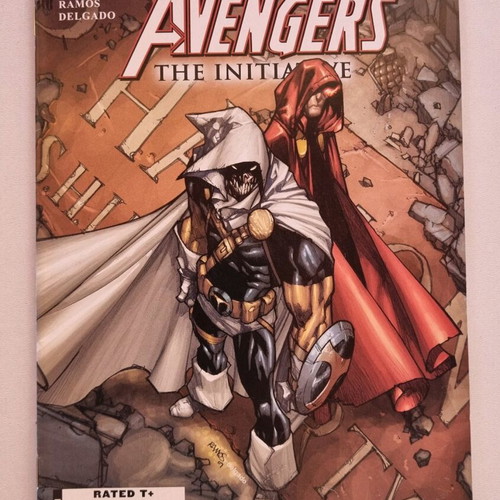 Avengers Dark Reign #25 Marvel comic in excellent condition